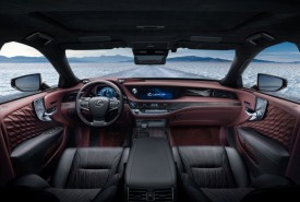 LS 500h wnętrze © Lexus